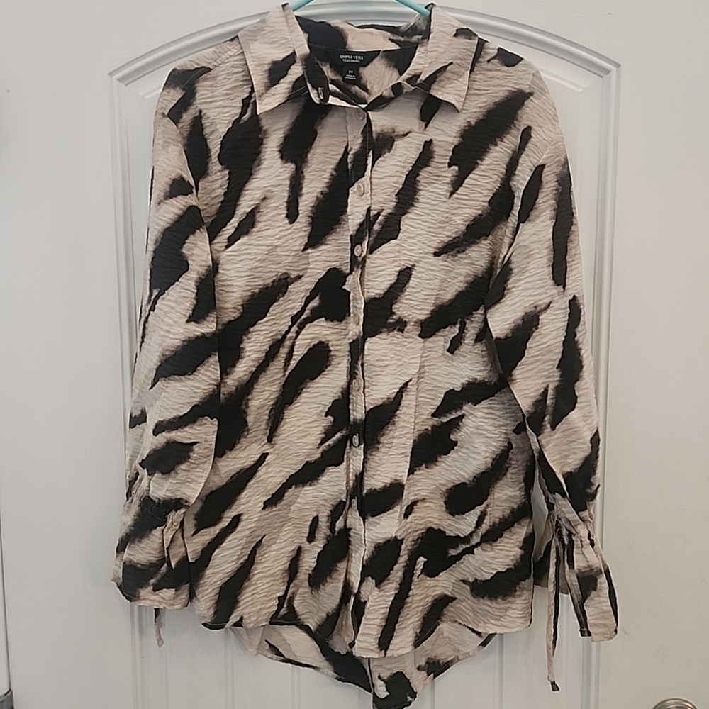 Simply Vera Wang blouse